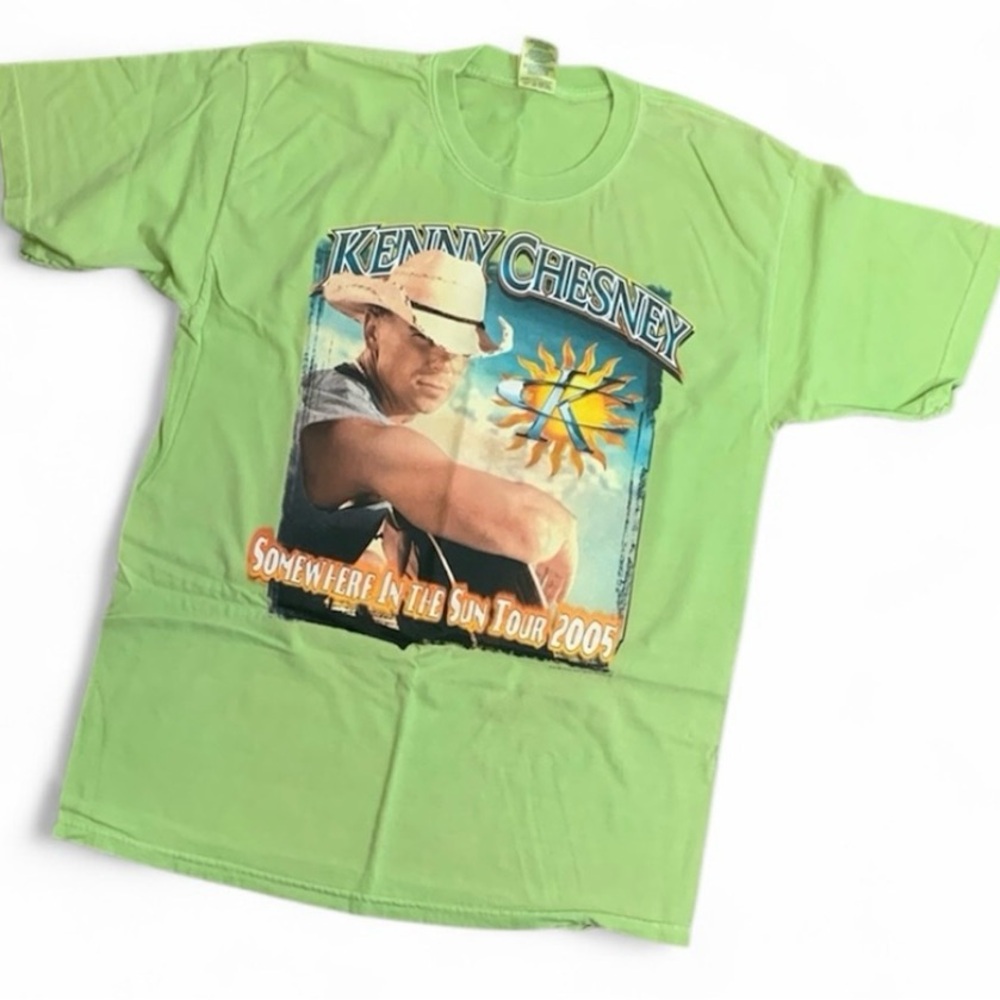 Vintage 2005 Kenny Chesney “Somewhere in the Sun” Tour Concert T-Shirt – Size L